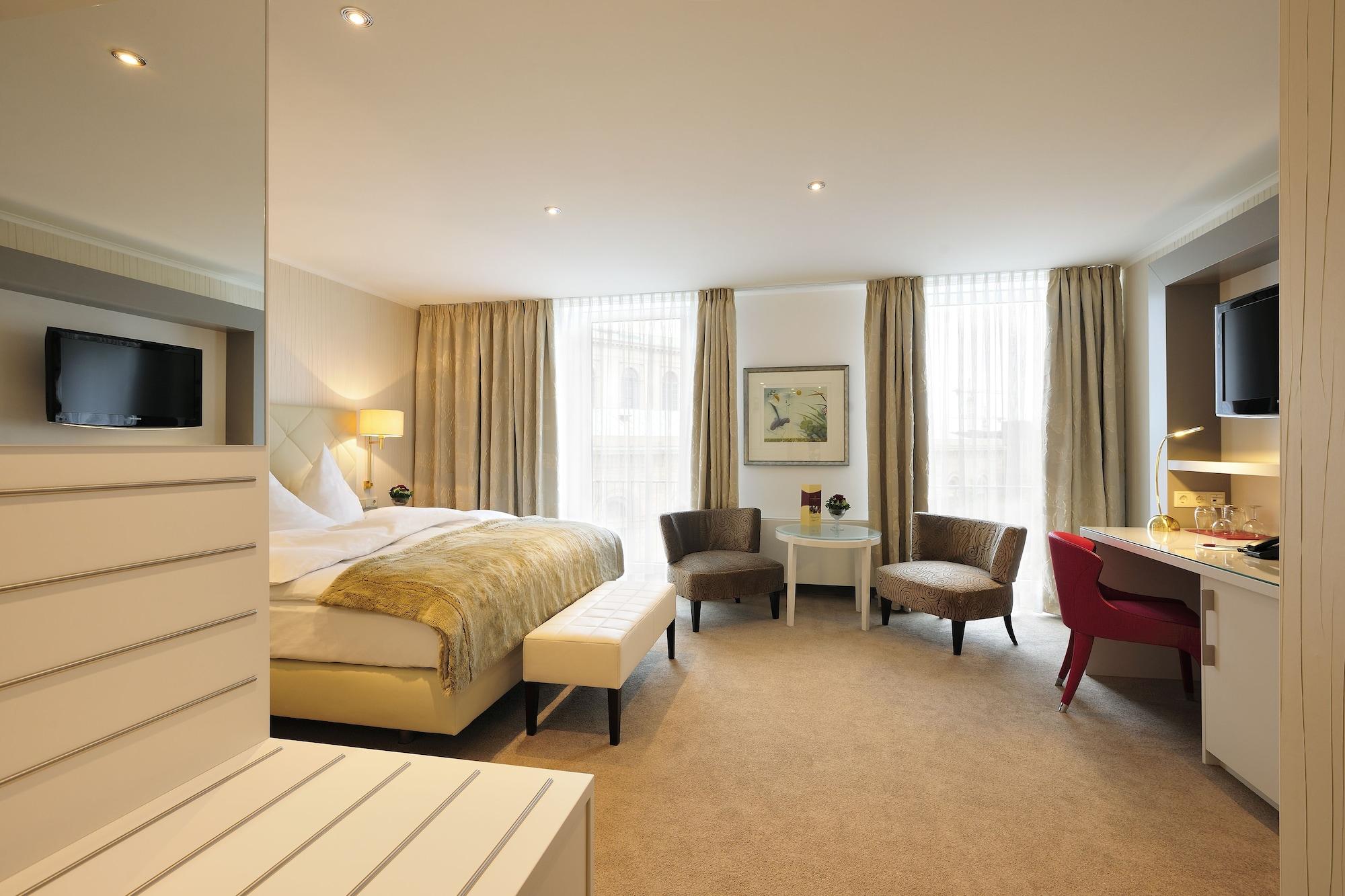 Kastens Hotel Luisenhof Hannover Luaran gambar A typical room at the hotel