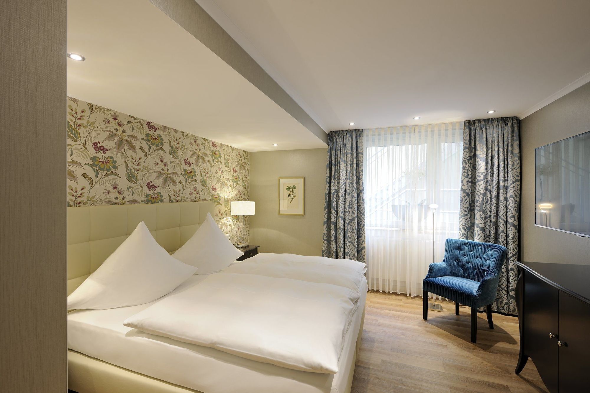 Kastens Hotel Luisenhof Hannover Luaran gambar A room at the Hotel Axelmannstein