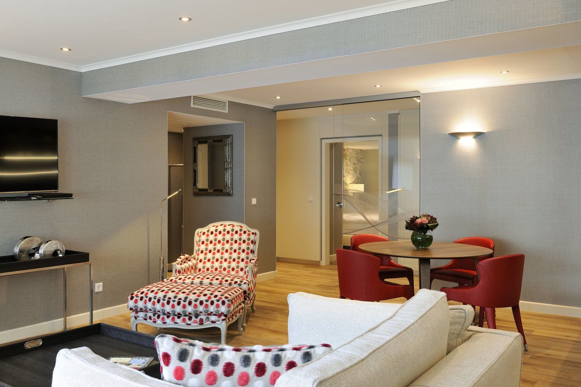 Kastens Hotel Luisenhof Hannover Luaran gambar A suite at the Hotel